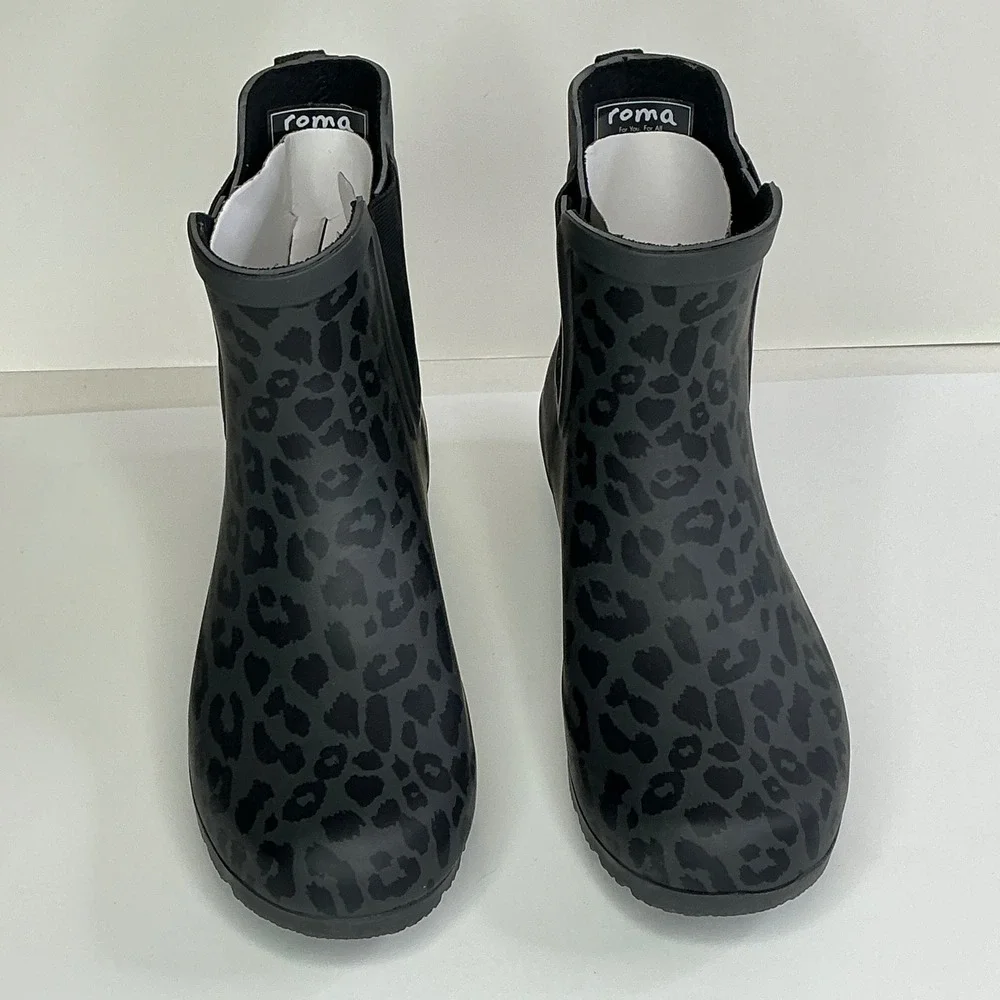 Roma Gray Leopard Rain Boots Women Size 7 Chelsea Style Waterproof Rubber